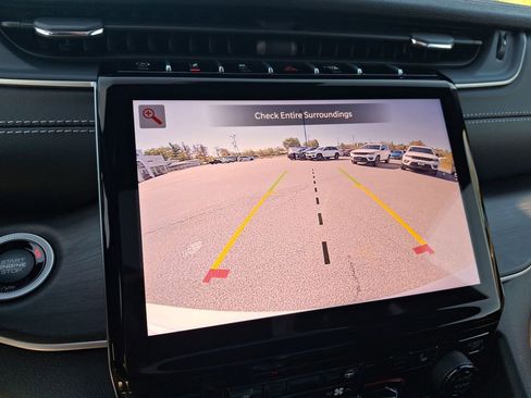 New 2025 Jeep Grand Cherokee Limited w/ Black Appearance Package image 18