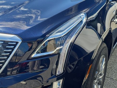 Used 2022 Cadillac XT5 Premium Luxury FWD image 9