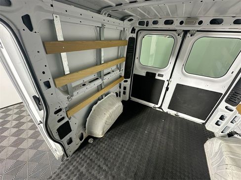 Used 2023 RAM ProMaster 2500 image 12