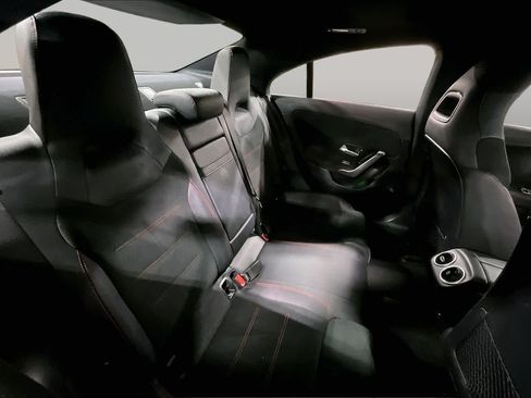 Used 2023 Mercedes-Benz CLA 250 4MATIC image 20