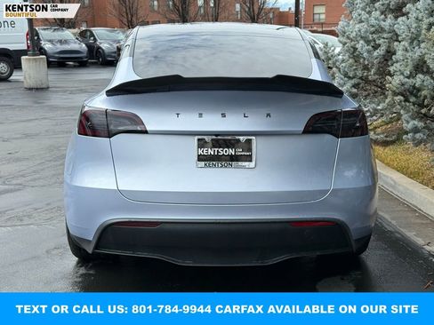 Used 2023 Tesla Model Y Performance image 10
