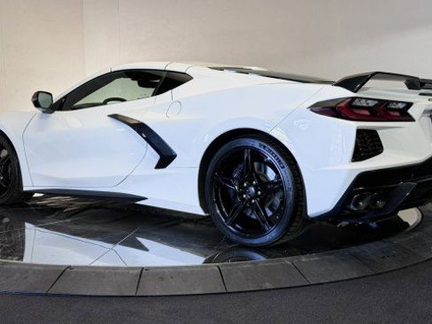 Used 2023 Chevrolet Corvette Stingray Premium Cpe w/ Z51 Performance Package image 26