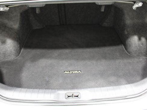 Used 2023 Nissan Altima 2.5 SR w/ SR Premium Package FWD image 22