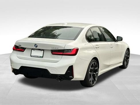 New 2026 BMW 330i xDrive Sedan w/ M Sport Package AWD/4WD image 4