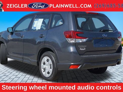 Used 2024 Subaru Forester AWD/4WD image 3