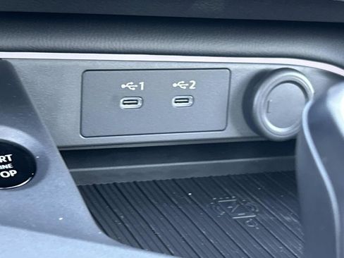 New 2026 Nissan Sentra SV w/ SV Convenience Package FWD image 32