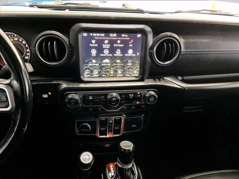 Used 2021 Jeep Gladiator Overland w/ Popular Equipment Package AWD/4WD image 24