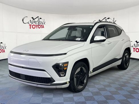 Used 2024 Hyundai Kona SEL image 2
