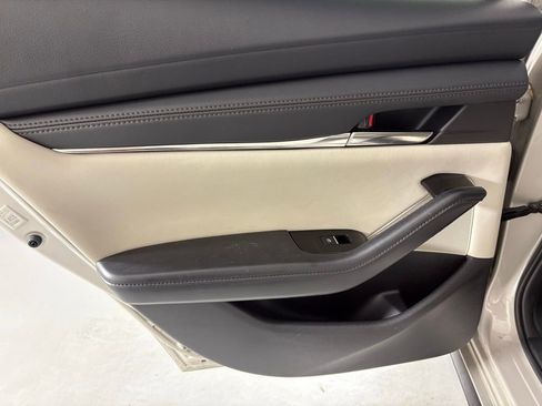 Used 2025 MAZDA MAZDA3 s image 34