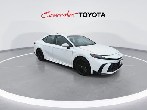 Certified 2026 Toyota Camry SE image 2