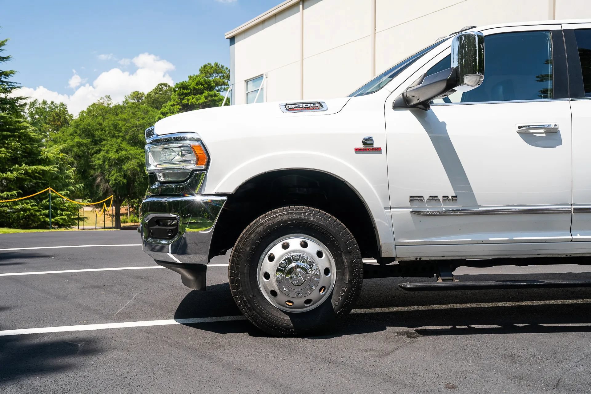 Used 2019 RAM 3500 Limited w/ Max Tow Package AWD/4WD image 3
