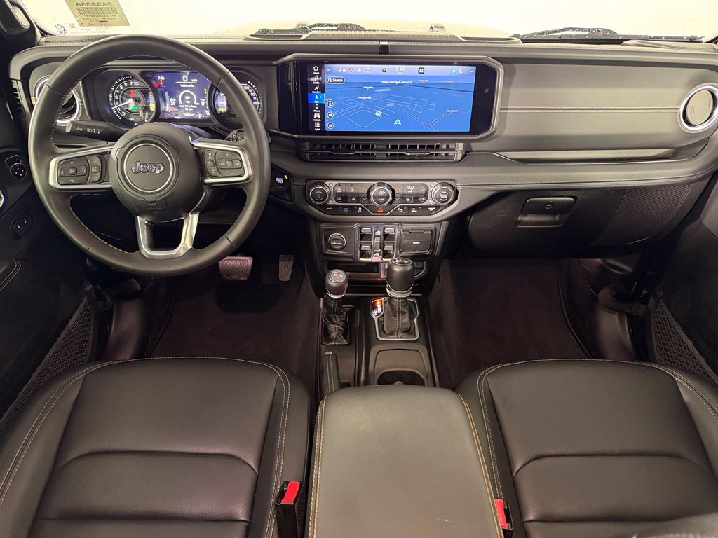Used 2024 Jeep Wrangler Unlimited Sahara w/ Technology Group AWD/4WD image 13