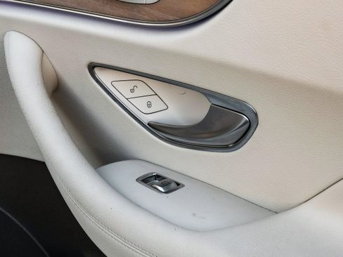 Used 2018 Mercedes-Benz E 400 Coupe image 41