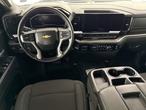 Used 2025 Chevrolet Silverado 2500 LT AWD/4WD image 22