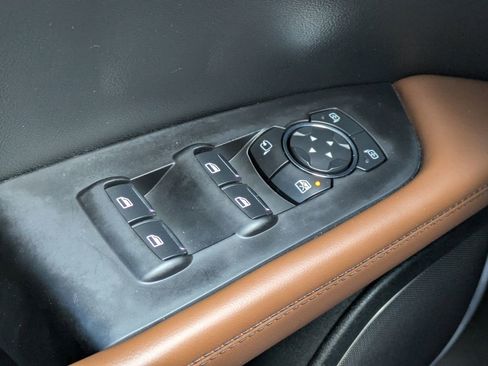 Certified 2023 Lincoln Nautilus Reserve w/ Equipment Group 201A image 27