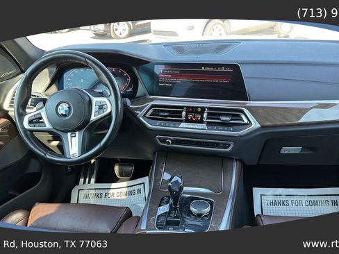 Used 2020 BMW X5 M50i w/ Luxury Seating Package image 38
