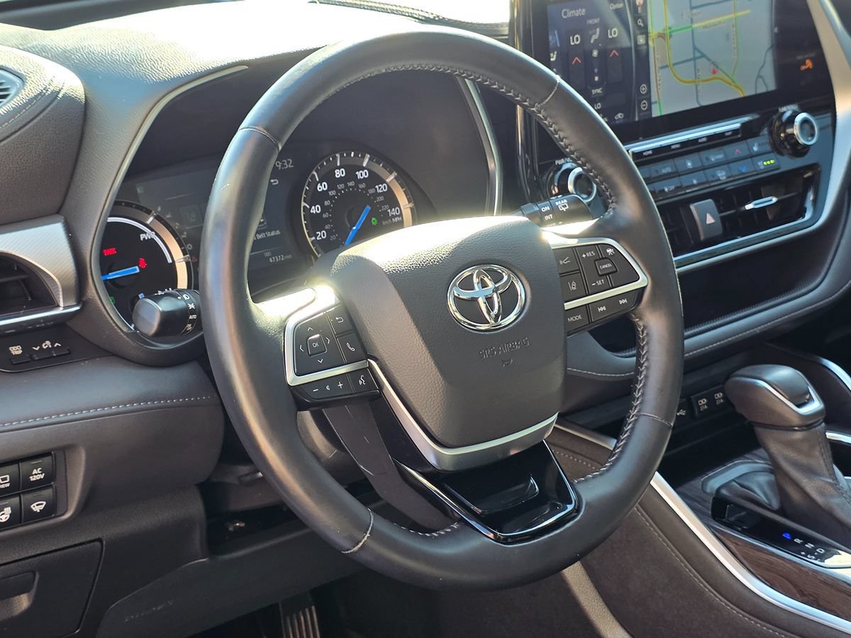 Used 2021 Toyota Highlander Platinum AWD/4WD image 22