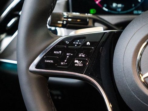 New 2026 Mercedes-Benz E 350 4MATIC Sedan image 27