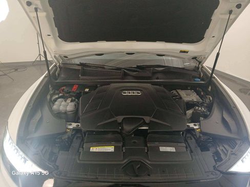 Used 2019 Audi Q8 Prestige image 3