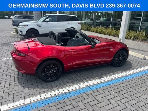 Used 2021 MAZDA MX-5 Miata Sport RWD image 5
