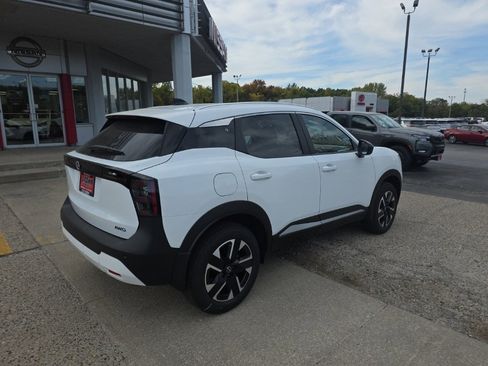 New 2026 Nissan Kicks SV w/ Cold Weather Package image 3