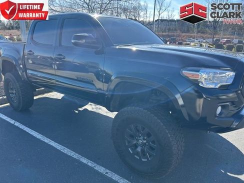 Used 2022 Toyota Tacoma SR5 image 1