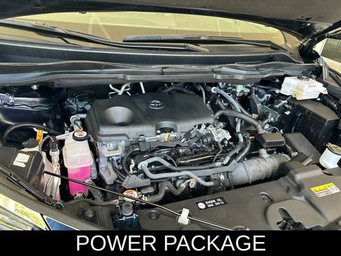 Used 2025 Toyota Sienna XLE FWD image 14