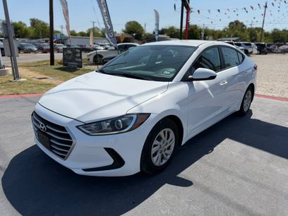 Used 2017 Hyundai Elantra SE