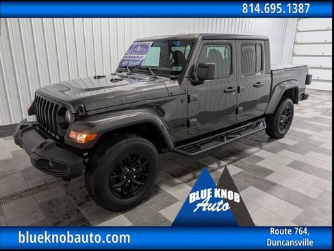 Used 2022 Jeep Gladiator Sport AWD/4WD image 1