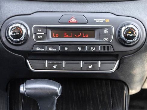 Used 2020 Kia Sorento EX FWD image 21