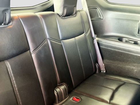 Used 2020 Nissan Pathfinder Platinum FWD image 27