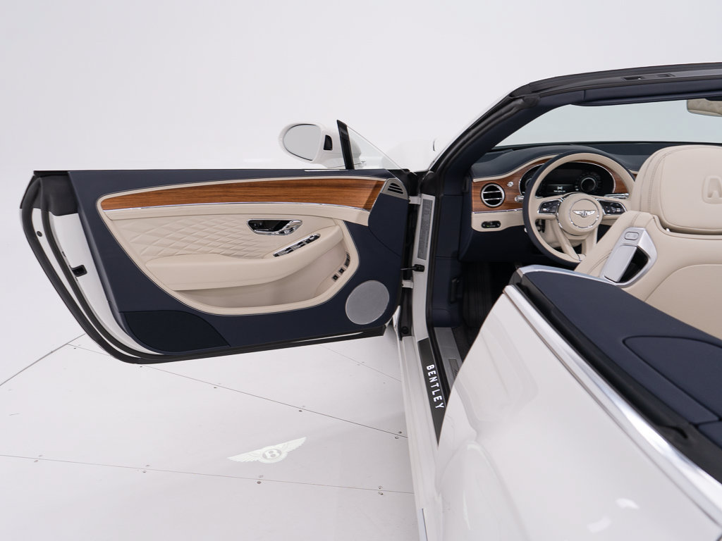 Used 2026 Bentley Continental GT Azure AWD/4WD image 18