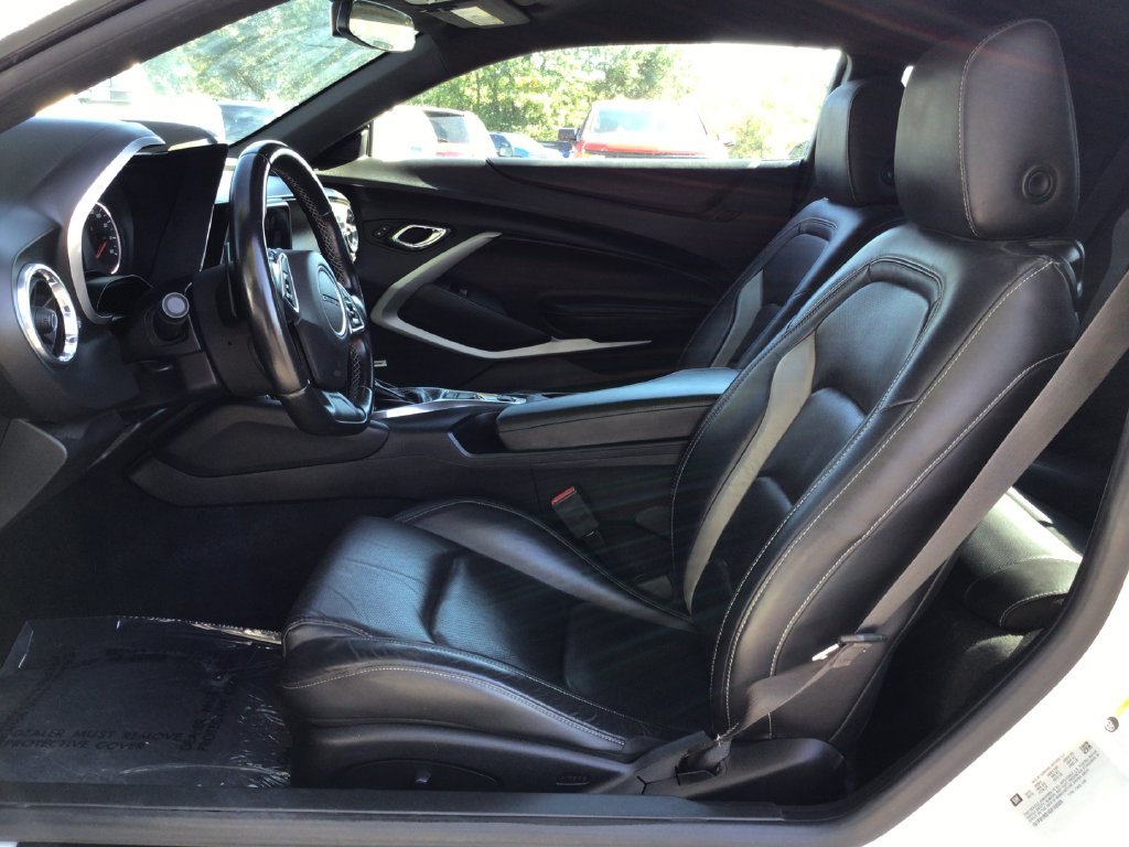 Used 2016 Chevrolet Camaro LT RWD image 24