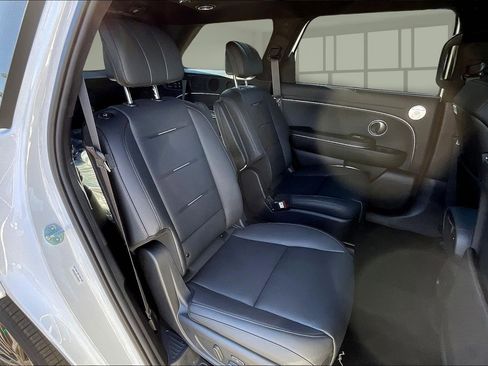 New 2026 Hyundai Palisade Calligraphy FWD image 9