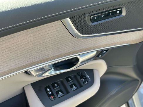 New 2026 Volvo XC90 B5 Plus image 22