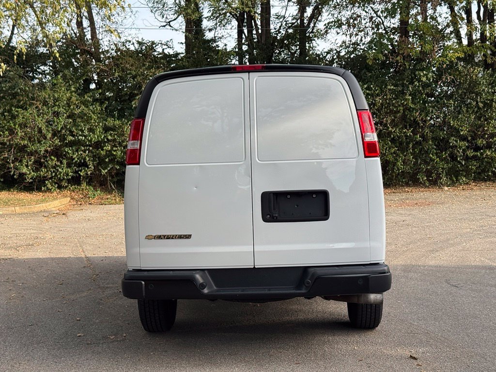 Used 2021 Chevrolet Express 2500 w/ Driver Convenience Package RWD image 6