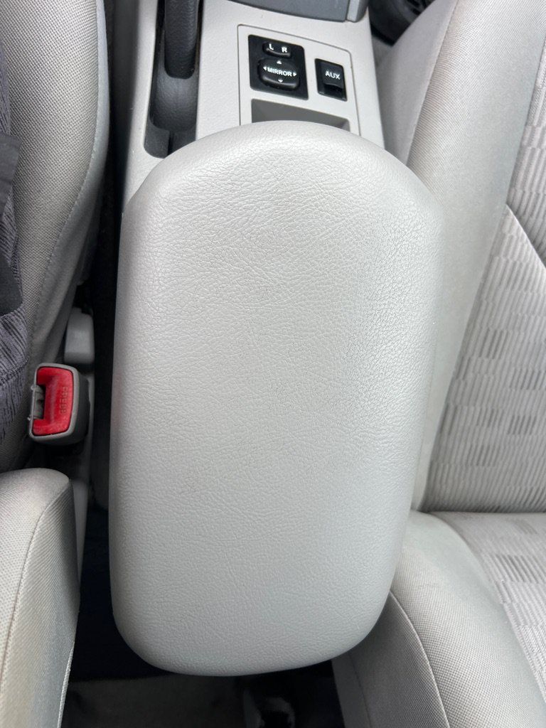 Used 2011 Toyota RAV4 2WD w/ Base L4 Extra Value Pkg image 31