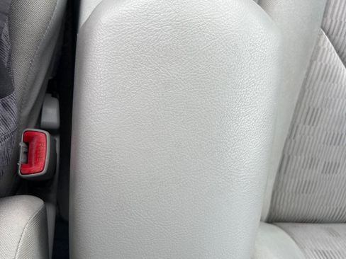 Used 2011 Toyota RAV4 2WD w/ Base L4 Extra Value Pkg image 31