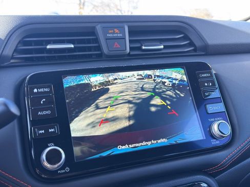 New 2025 Nissan Versa SR w/ Trunk Package image 25