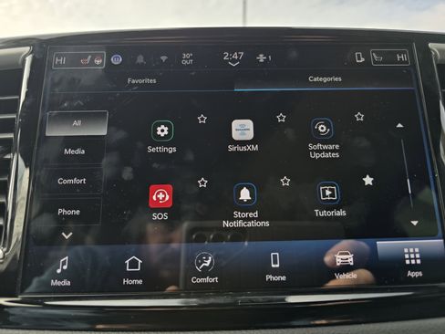 Used 2025 Chrysler Pacifica Select image 34