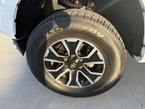 Certified 2023 Toyota Tacoma TRD Sport image 31