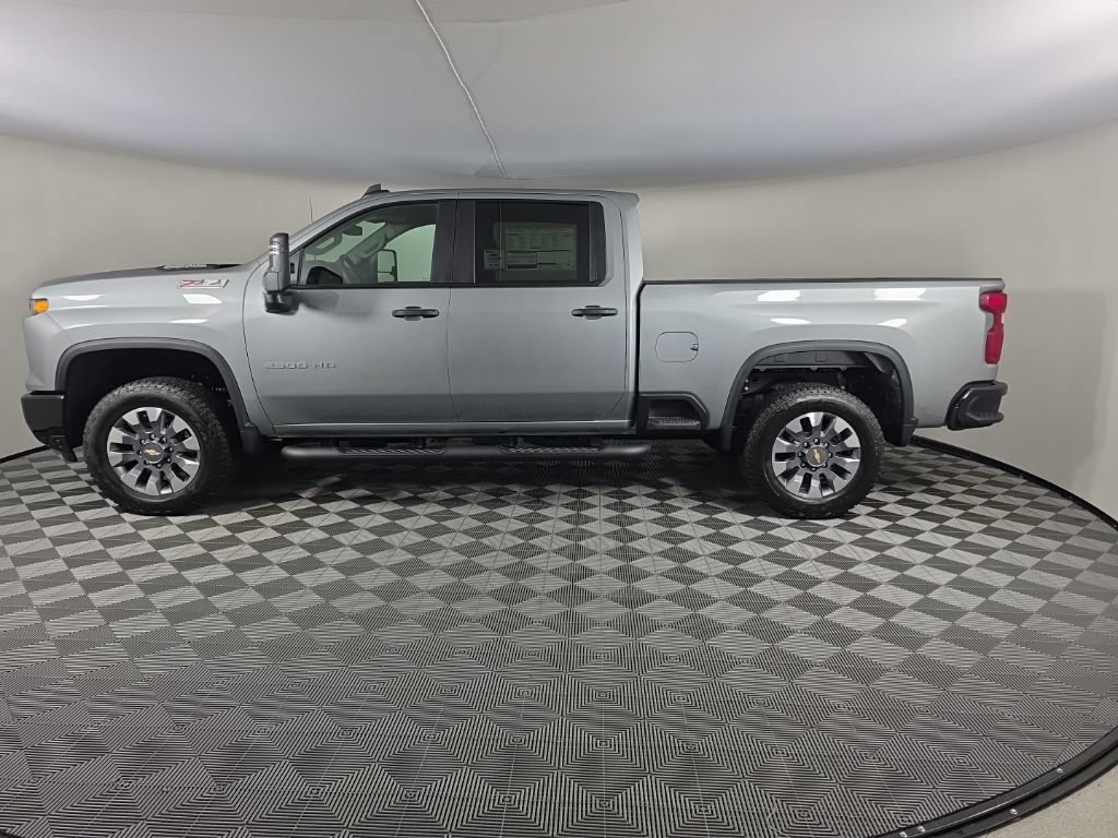 New 2026 Chevrolet Silverado 2500 Custom w/ Custom Value Package AWD/4WD image 2