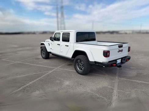 New 2026 Jeep Gladiator Mojave image 8