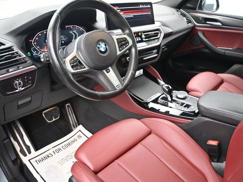 Used 2023 BMW X4 xDrive30i w/ M Sport Package AWD/4WD image 2