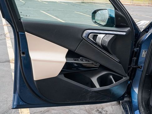 Used 2026 BMW X3 xDrive30 w/ Premium Package image 8