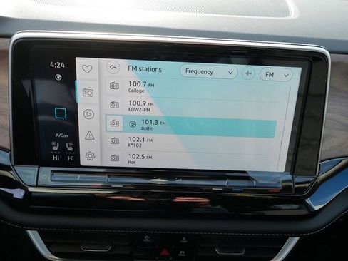 New 2026 Volkswagen Atlas SE image 11