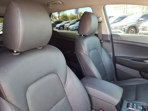 Certified 2021 Hyundai Tucson Limited image 12