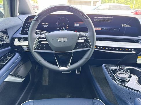 New 2026 Cadillac Optiq Luxury 2 RWD image 17