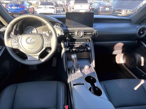 Used 2025 Lexus IS 300 F Sport image 17
