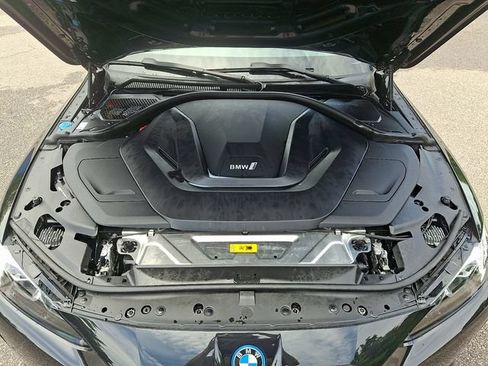 Used 2023 BMW i4 eDrive40 w/ Premium Package RWD image 29